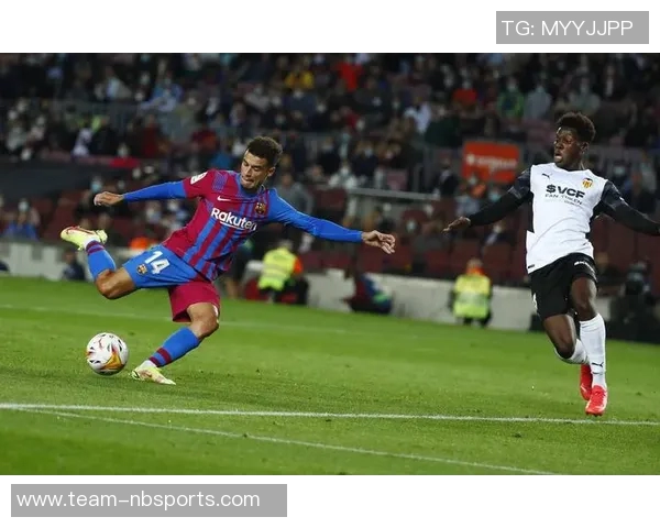 库蒂尼奥为儿子庆生全家穿四队球衣展现足球情缘