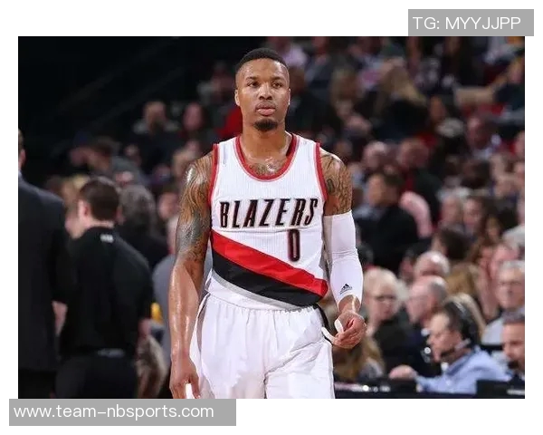 名嘴比尔西蒙斯点评黄蜂队打法有趣期待引入强力内线球员