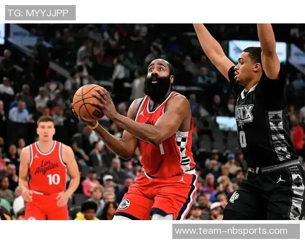 哈登若选择留队快船季后赛有望战胜雷霆掘金和马刺 哈登若选择留队快船季后赛有望战胜雷霆掘金和马刺